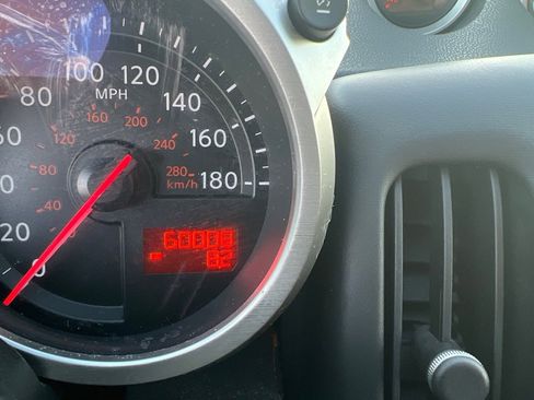 Used 2012 Nissan 370Z Roadster image 26