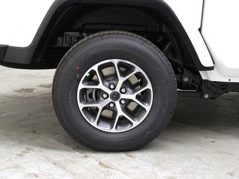 New 2026 Jeep Gladiator Sport image 30