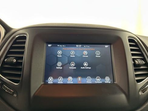 Used 2021 Jeep Compass Latitude image 13