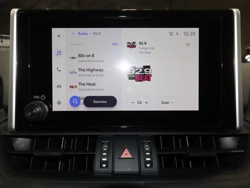 Used 2024 Toyota RAV4 Adventure image 12