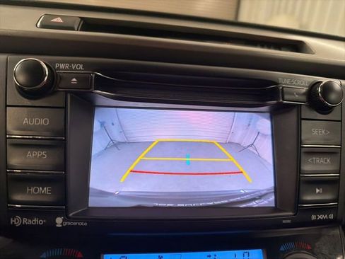 Used 2018 Toyota RAV4 XLE image 25