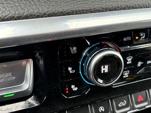 Used 2023 GMC Sierra 1500 Denali w/ Technology Package image 15