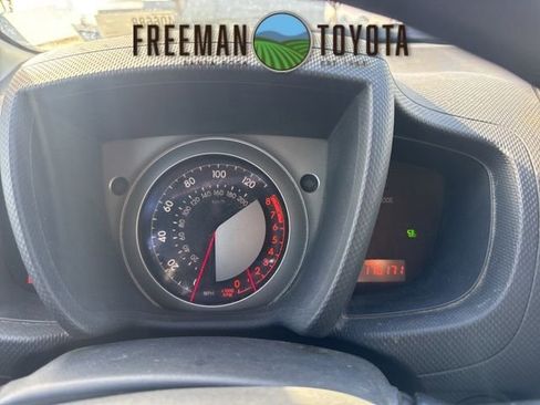 Used 2010 Scion xD image 7