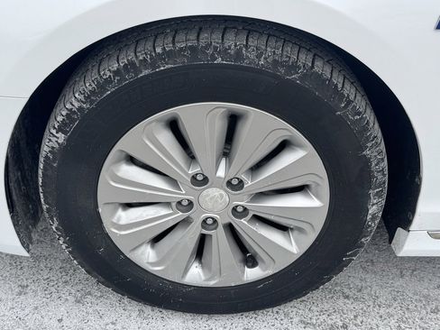 Used 2017 Hyundai Sonata SE image 40