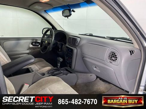 Used 2007 Chevrolet TrailBlazer LS w/ LS Preferred Equipment Group RWD image 31