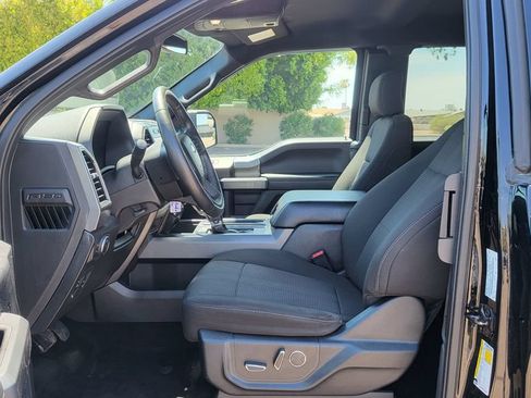Used 2017 Ford F150 XLT w/ Equipment Group 302A Luxury AWD/4WD image 27