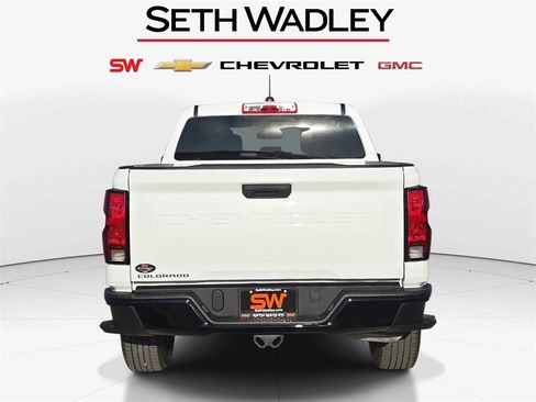 Used 2024 Chevrolet Colorado W/T image 6