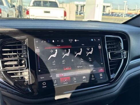 Used 2024 Dodge Durango GT image 22