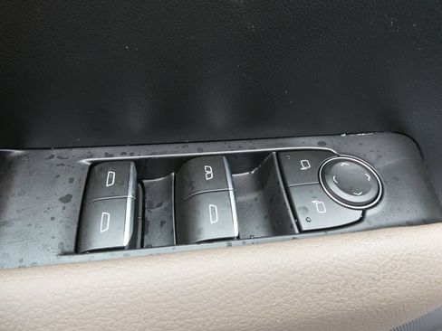 New 2026 GMC Canyon Denali AWD/4WD image 19