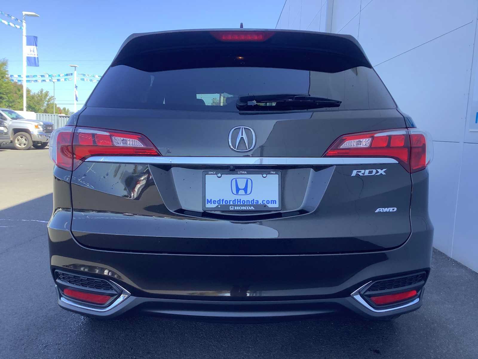 Used 2017 Acura RDX w/ Technology Package AWD/4WD image 3