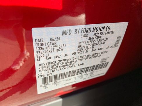 Certified 2025 Lincoln Aviator Reserve w/ Equipment Group 201A AWD/4WD image 28