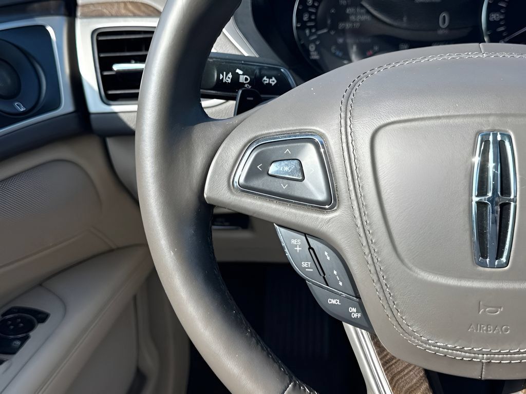 Used 2019 Lincoln MKZ Reserve AWD/4WD image 15
