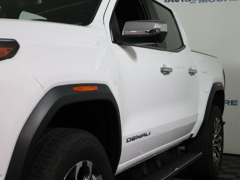 Used 2024 GMC Canyon Denali AWD/4WD image 10