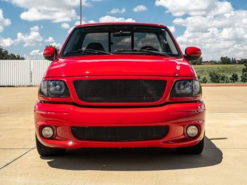 Used 2003 Ford F150 Lightning RWD image 7