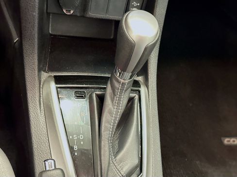 Used 2014 Toyota Corolla LE image 24