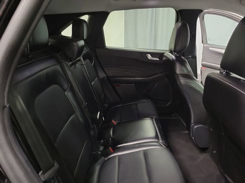 Used 2024 Ford Escape Platinum AWD/4WD image 27
