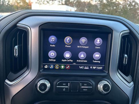 Used 2020 GMC Sierra 1500 SLT image 31