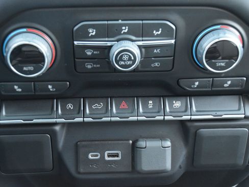 Used 2022 Chevrolet Silverado 1500 LT w/ LPO, Dark Essentials Package AWD/4WD image 34