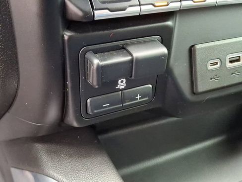 Used 2021 Chevrolet Silverado 1500 LTZ image 19