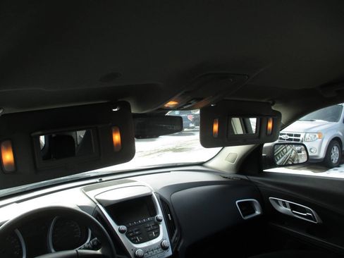 Used 2016 Chevrolet Equinox LS image 23