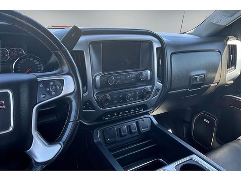 Used 2018 GMC Sierra 1500 SLT AWD/4WD image 10