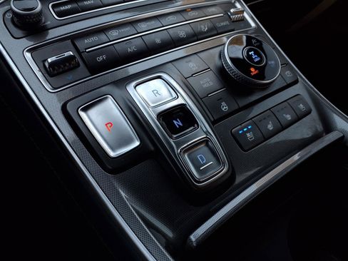 Used 2023 Hyundai Santa Fe Calligraphy image 39