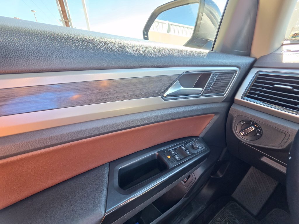 Used 2021 Volkswagen Atlas SEL FWD image 14