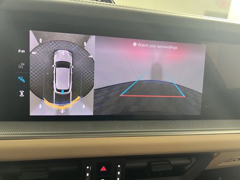 Certified 2026 Porsche Cayenne E-Hybrid AWD/4WD image 24