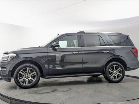 Used 2024 Ford Expedition Limited RWD image 3