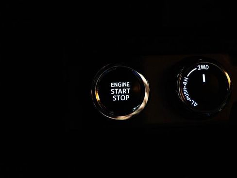 Used 2022 Toyota Tacoma TRD Off-Road w/ Technology Package image 17