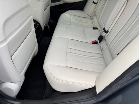 Used 2019 BMW 530i xDrive w/ Executive Package AWD/4WD image 19