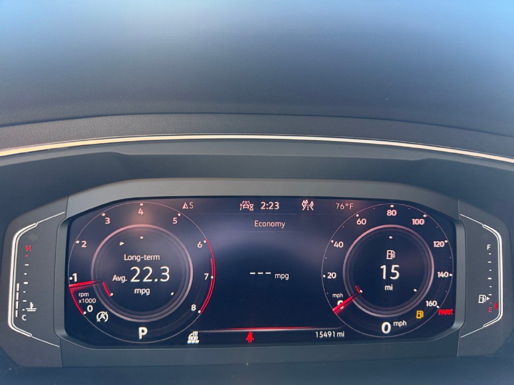 Certified 2023 Volkswagen Tiguan SEL R-Line AWD/4WD image 16