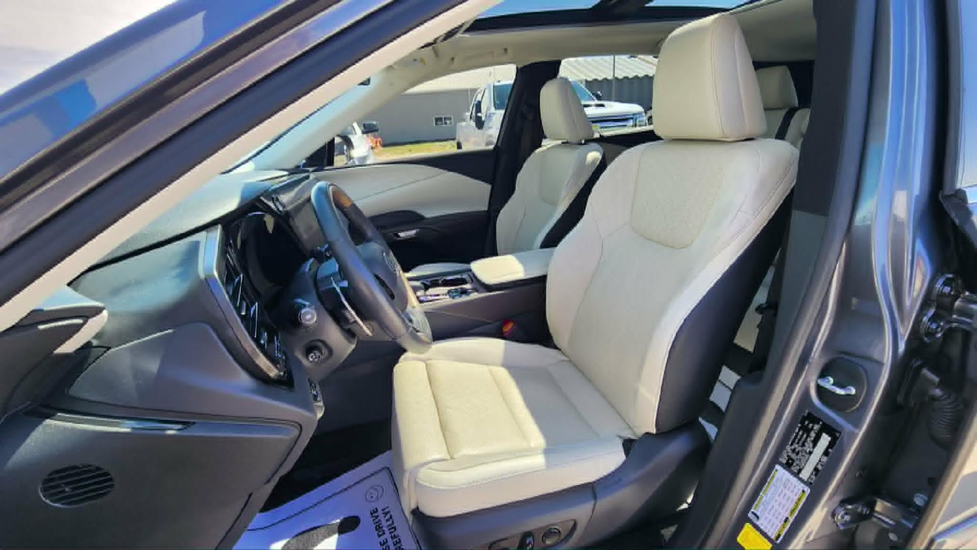 Used 2023 Lexus RX 350 AWD w/ Protection Package (P2) image 8