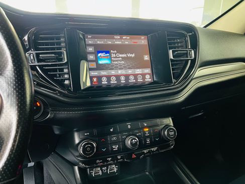 Used 2021 Dodge Durango SXT image 15