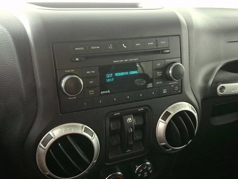 Used 2013 Jeep Wrangler Unlimited Sport AWD/4WD image 20