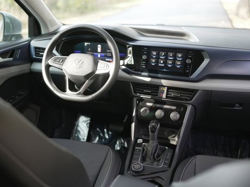 Used 2023 Volkswagen Taos SE image 25
