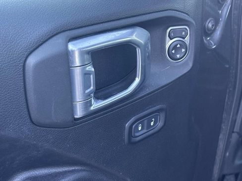 Used 2021 Jeep Wrangler Unlimited Sport image 25