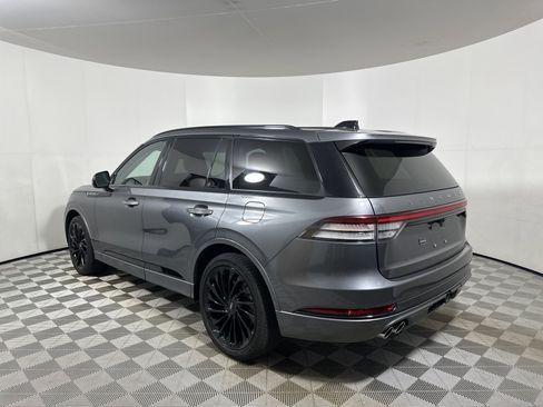 Used 2025 Lincoln Aviator Reserve w/ Equipment Group 201A image 5