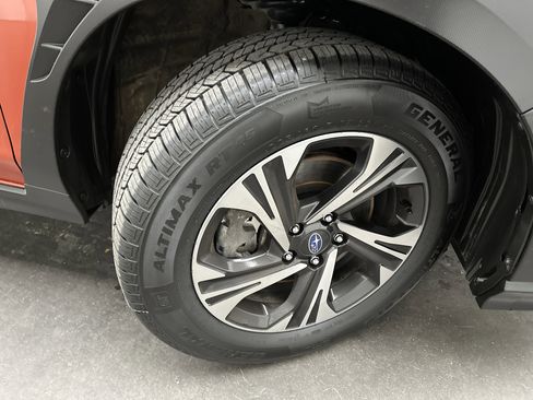 Used 2024 Subaru Crosstrek 2.0i Premium AWD/4WD image 11