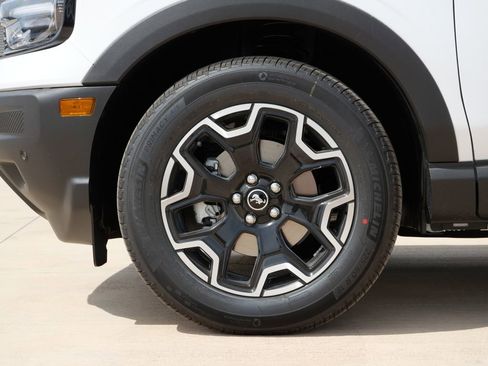 New 2026 Ford Bronco Sport Outer Banks AWD/4WD image 10