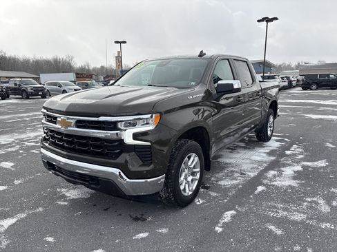 Used 2023 Chevrolet Silverado 1500 LT image 8