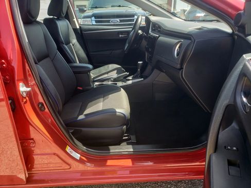 Used 2018 Toyota Corolla SE image 21