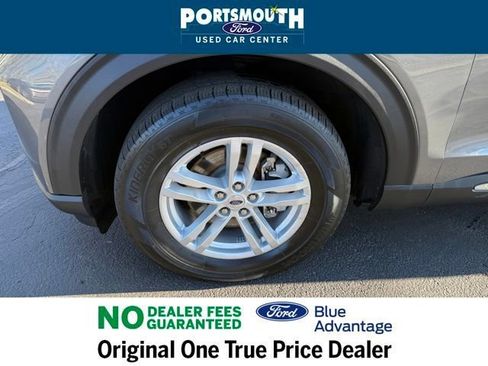 Used 2022 Ford Explorer XLT w/ Equipment Group 202A image 35