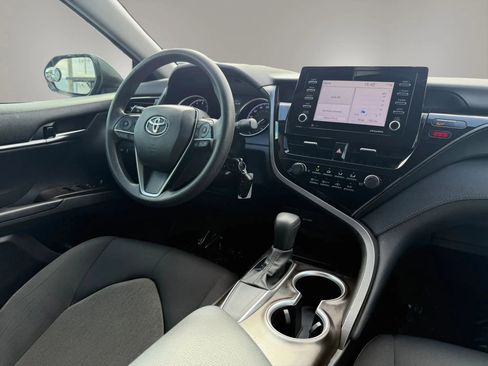 Used 2021 Toyota Camry LE w/ Carpet Mat Package (TMS) FWD image 23