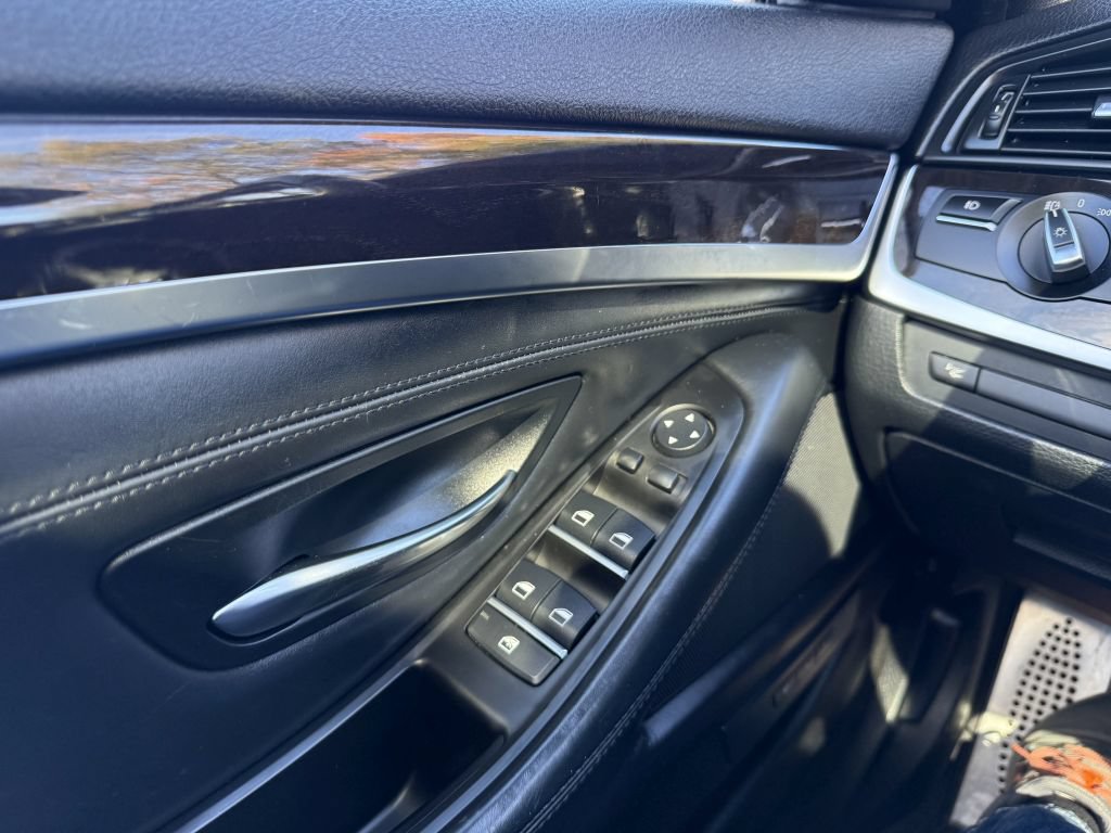 Used 2016 BMW 528i Sedan RWD image 35