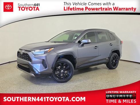 Used 2025 Toyota RAV4 SE w/ Weather Package AWD/4WD image 1