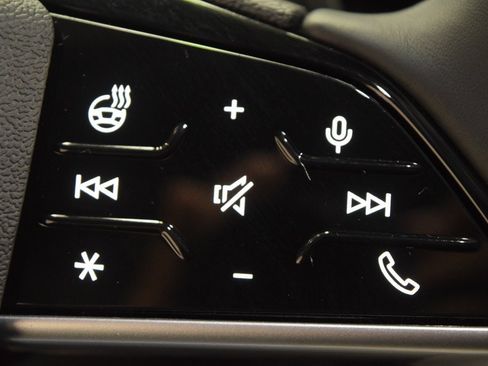 New 2025 Audi Q5 Prestige image 13