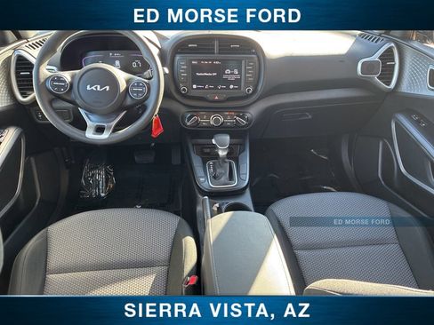 Used 2025 Kia Soul LX FWD image 17