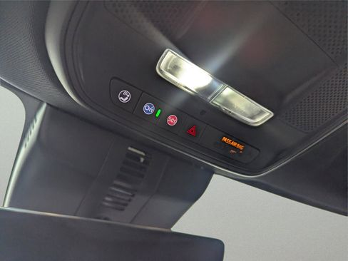 New 2026 Chevrolet Traverse LT image 14