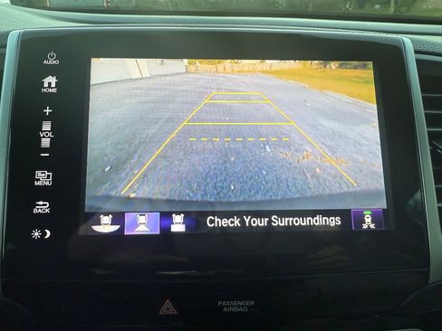 Used 2017 Honda Pilot Elite image 15